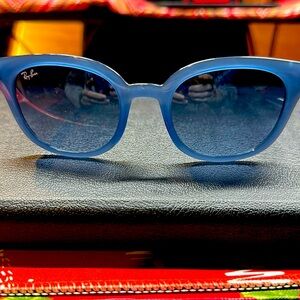 Ray-Ban Sky Blue Sunglasses